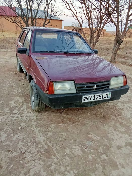 Vaz 21099 sotiladi