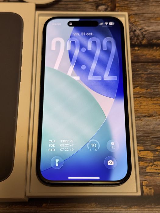 iPhone 16 Black 128GB – ca nou, garanție eMAG până în Decembrie 2026