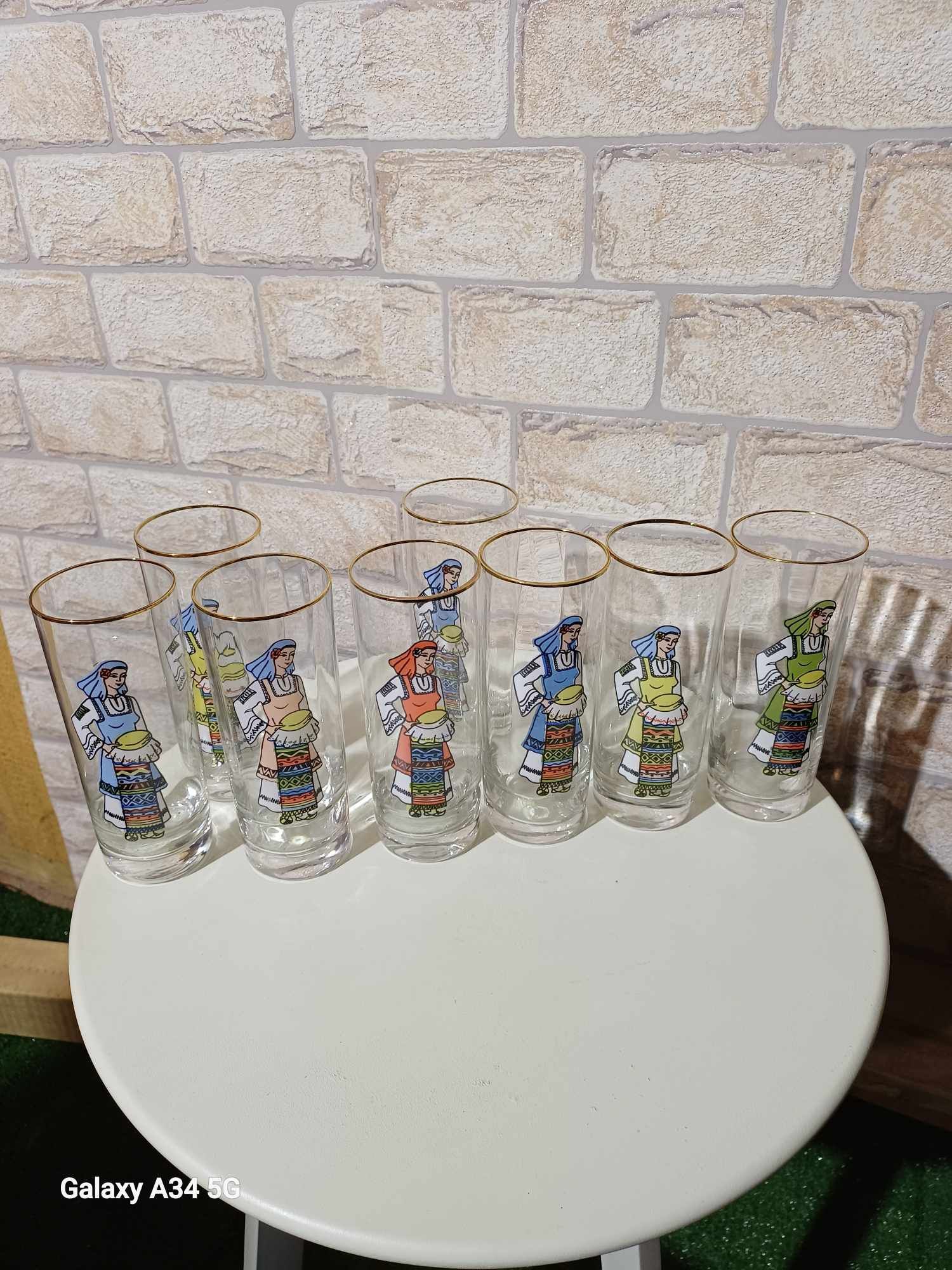 Стари чаши от Калиево стъкло