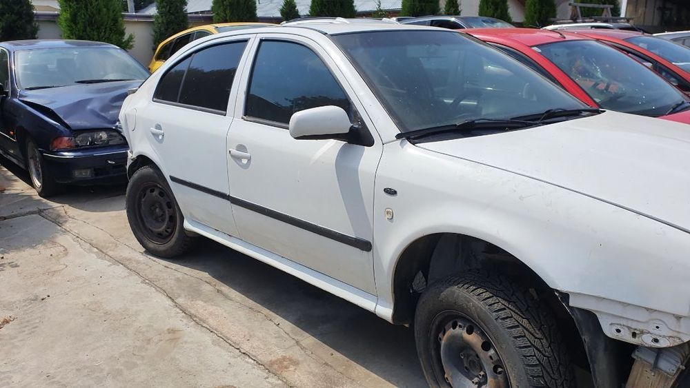 Dezmembram Skoda Octavia 1 1,9 AXR 2008