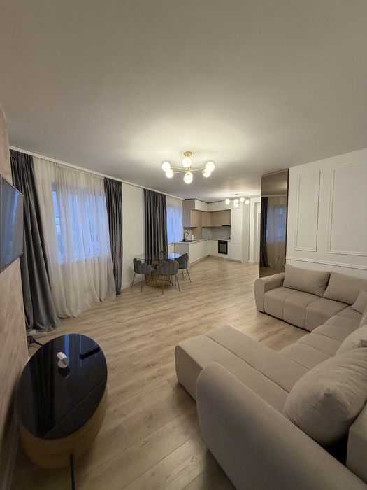 Inchiriez apartament 3 camere zona vivo/bmw parcare subterana