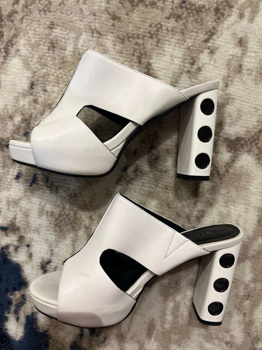 Продается элегантная женская обувь