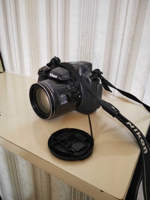 Фотоаппарат Nikon p520