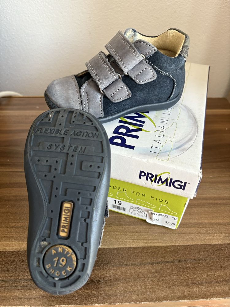 Обувки за прохождане Primigi