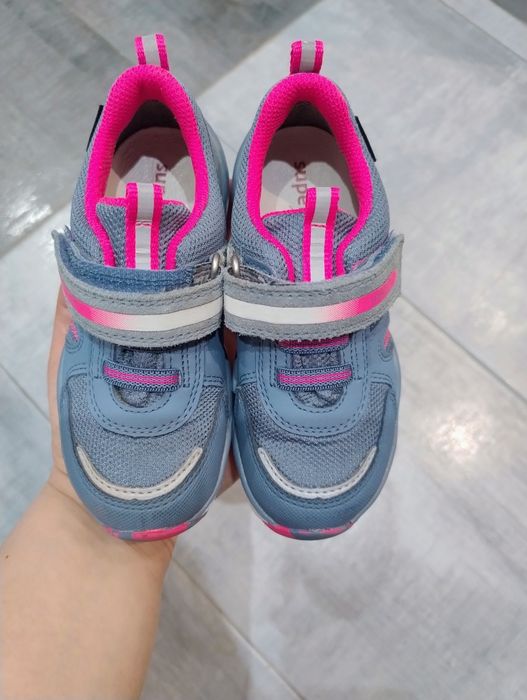Обувки и маратонки Superfit с Gore-tex 25 и 26 номер