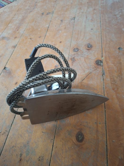 Стара ютия антика