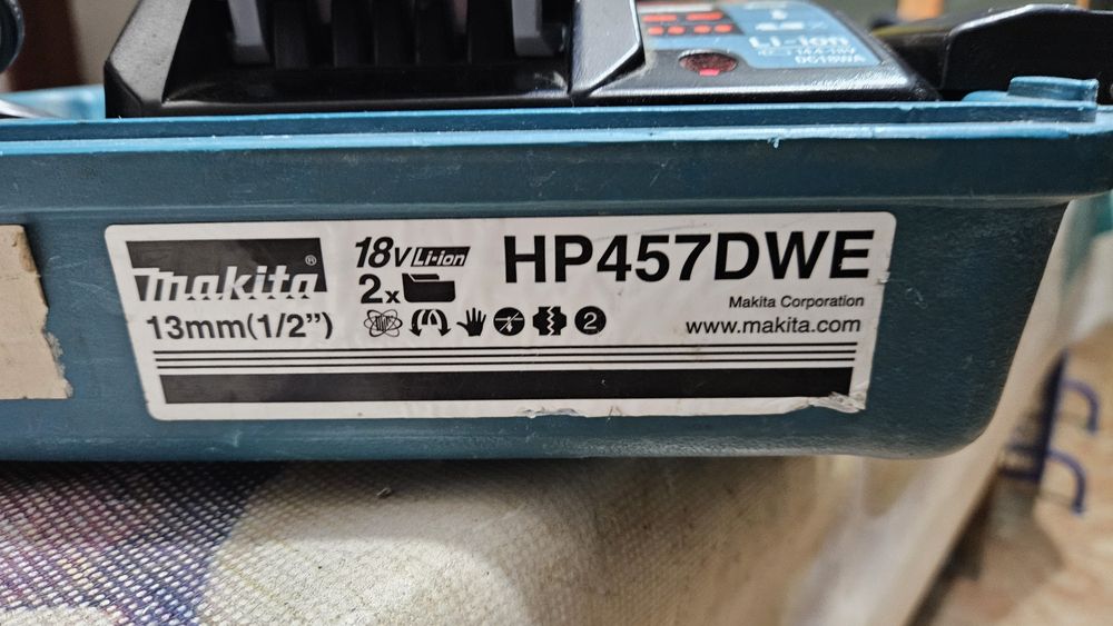 Bormașina Makita 18v