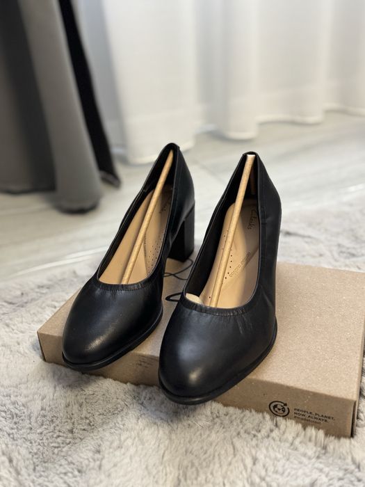 Pantofi pumps Freva55 Court Clarks