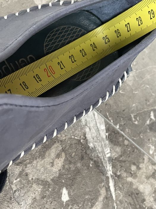 Нови обувки от естестествена кожа