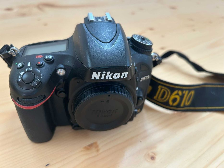 Nikon D610 DSLR Full-Frame – 24.3 MP, FX Format, 48.908 cadre