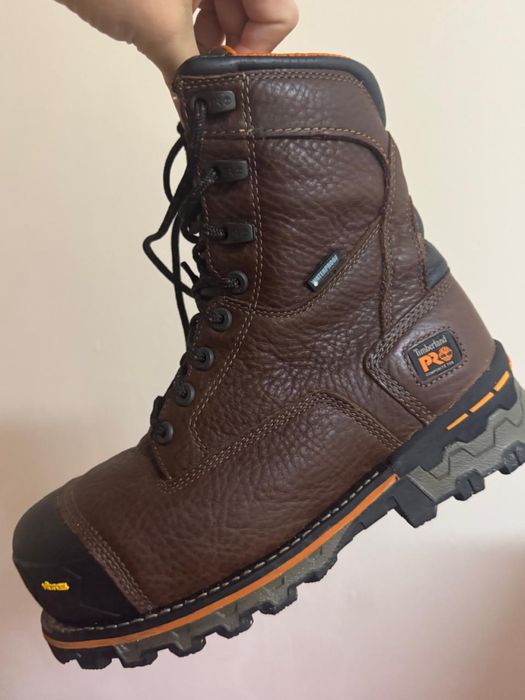 Продам спец ботинки