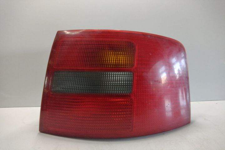 Stop  Magneti Marelli dreapta, combi 4B9945096D / 4B0 945 096 D / 1EL