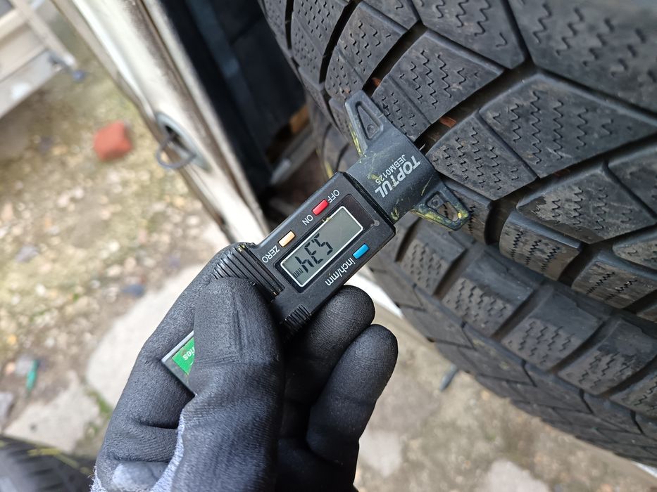 Anvelope MS iarna 205 50 17 continental runflat 2021 5-6mm