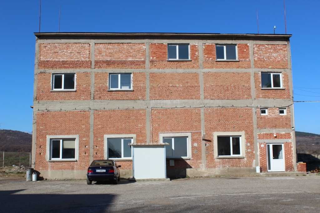 Продава се Промишлена сграда в с. Елшица, Област Пазарджик - 1000 кв.м за 150 €/кв.м - Снимка #5