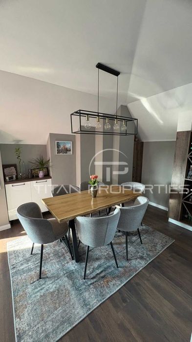 Продава се Тристаен апартамент в Пловдив, Кючук Париж - 230 кв.м за 935 €/кв.м - Снимка #2