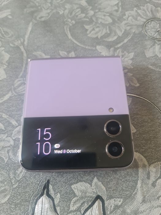 Samsung z flip 4
