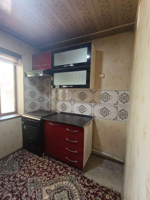 Қарши Пахтазор Соатни олди 2 хонали 3-этаж урта катор иккиламчига соти