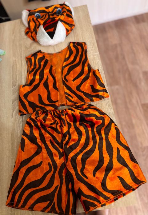 Продам карнавальный костюм тигра, детский