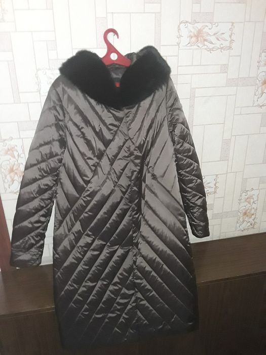 Пуховик зимний с капюшоном