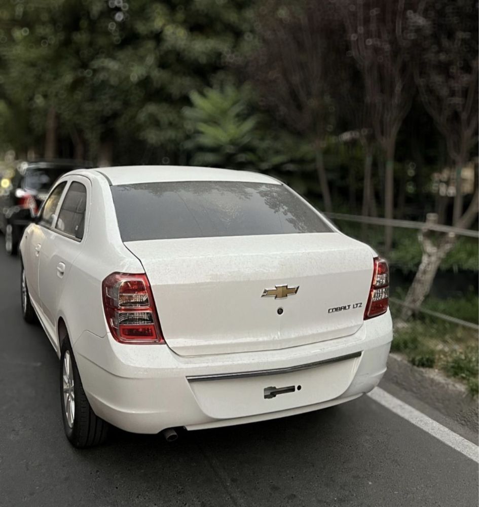 Cobalt 2025 avtomat masla