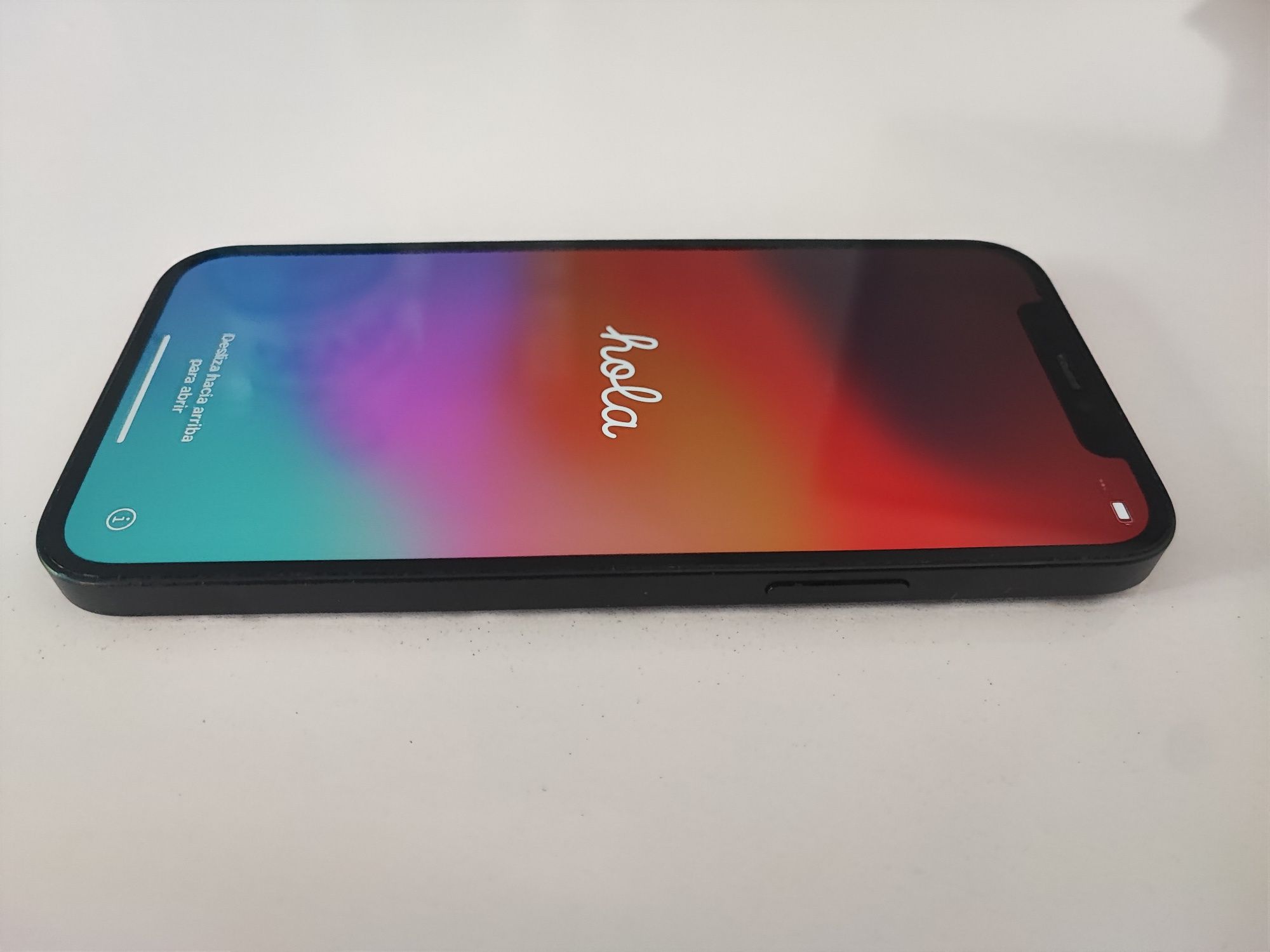 iPhone 12 64 GB черен