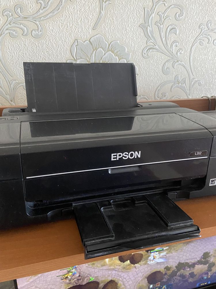 Продам цветной принтер Epson