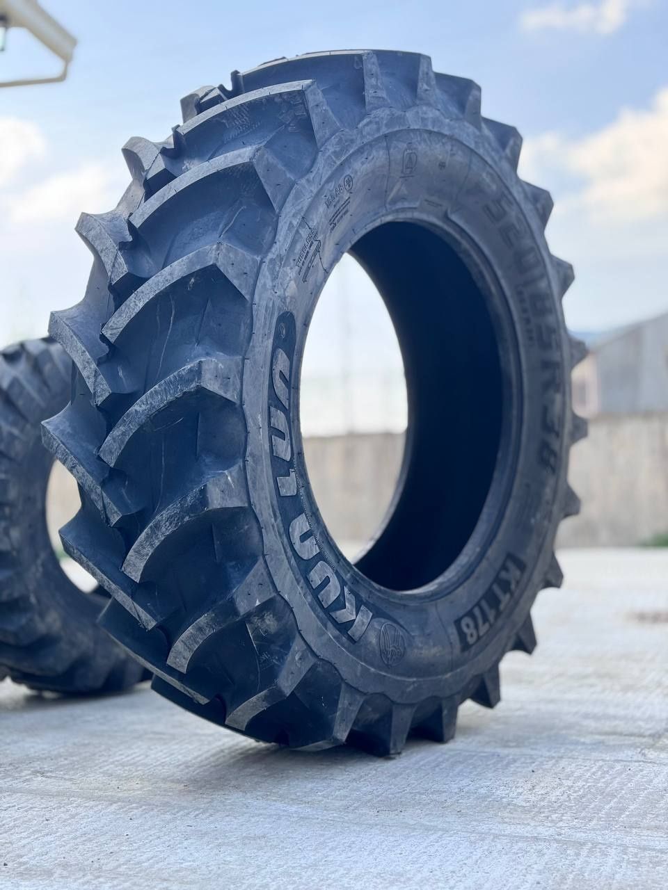 Сельхоз Шины Тракторная 520/85R38