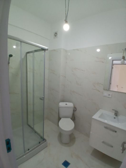 Apartament o  camera, decomandat-Hlincea, Iasi