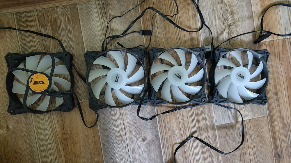 Отдам вентиляторы для корпуса ПК