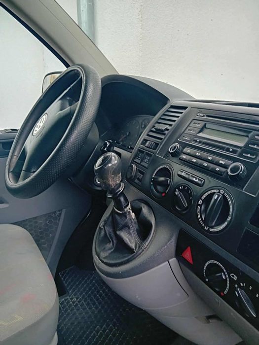 Volkswagen  T5 ,motor 2,5, an fabricație 2007