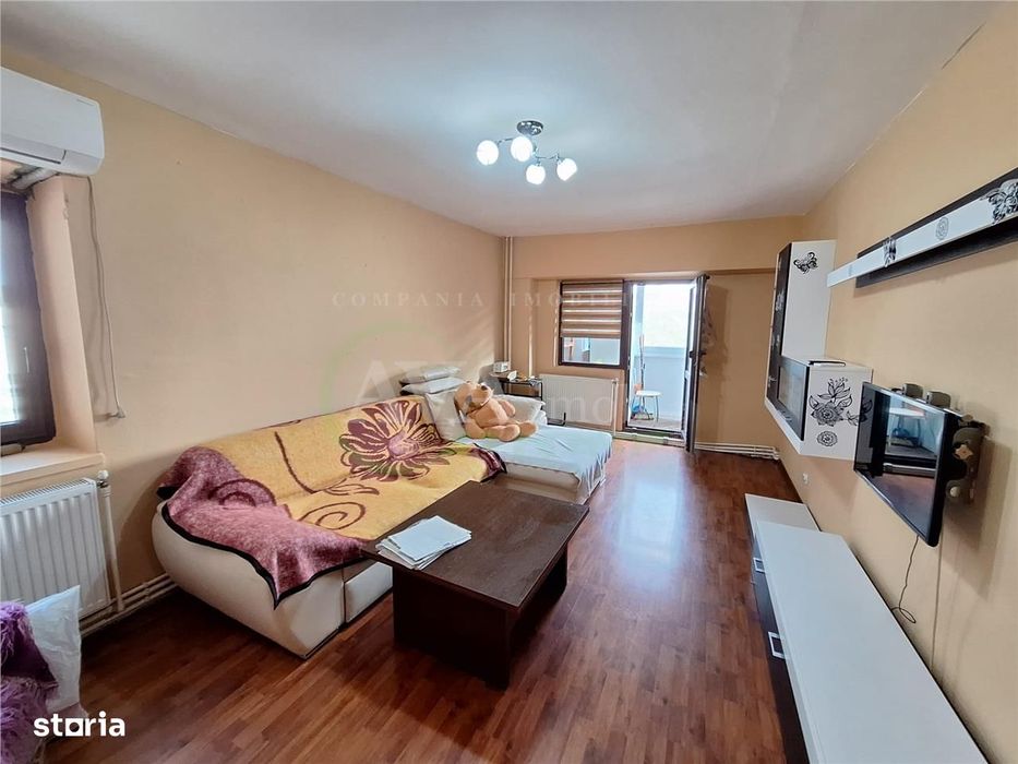 Apartament 3 camere , decomandat, 2 bai, zona Orizont