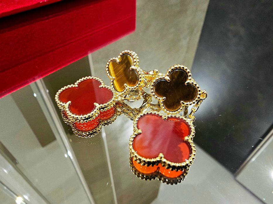 Van Cleef & Arpels VCA Gold Tiger Eye Red Magic Alhambra Дамски Обеци