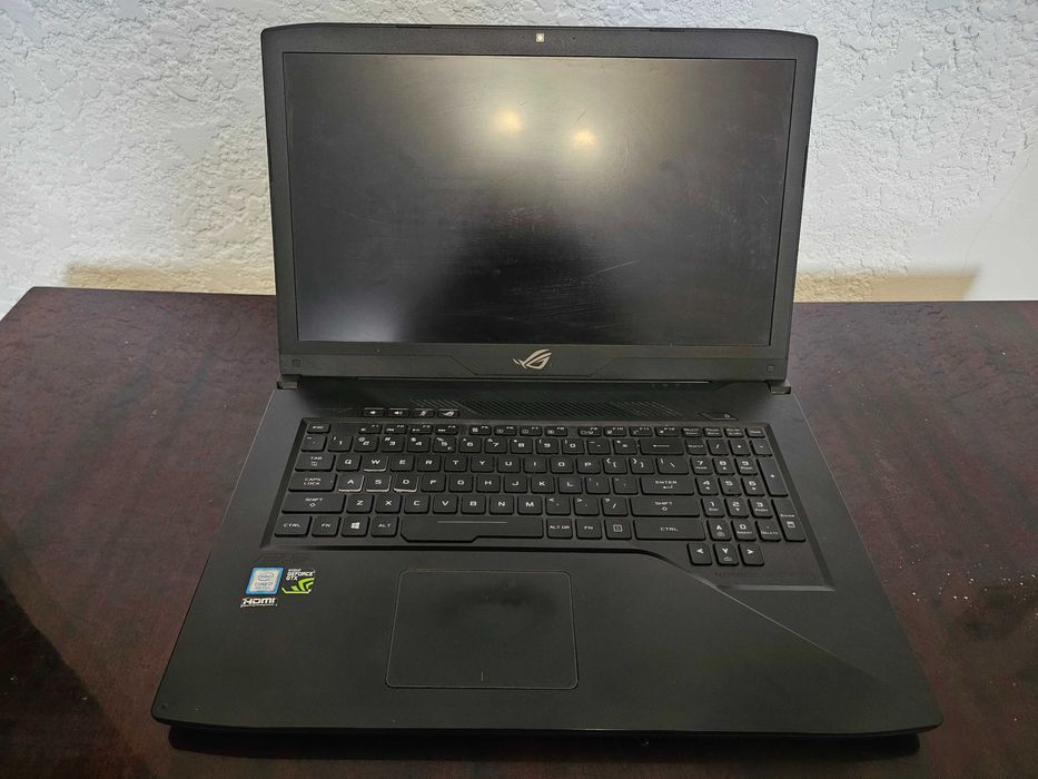 Laptop Gaming Asus RogStrix GL703G 17" I7-8750H, RTX 1050 TI 4GB, 24Gb