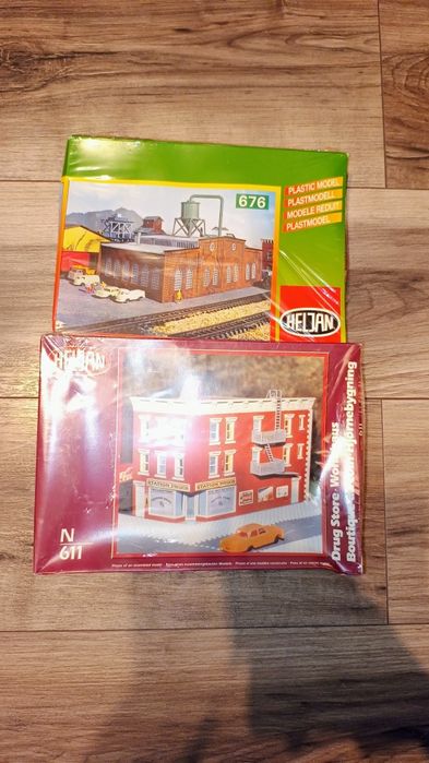 Diorama trenulet scara N construcții locomotiva