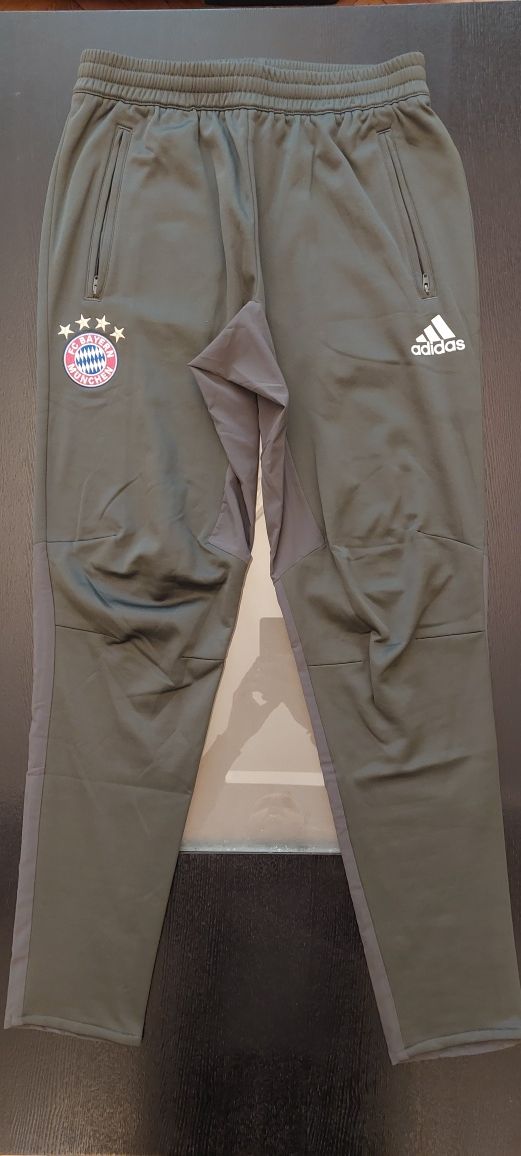 Оригинално долнище adidas bayern munchen