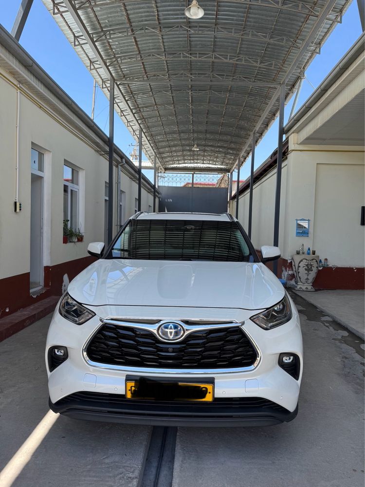Toyota highlander