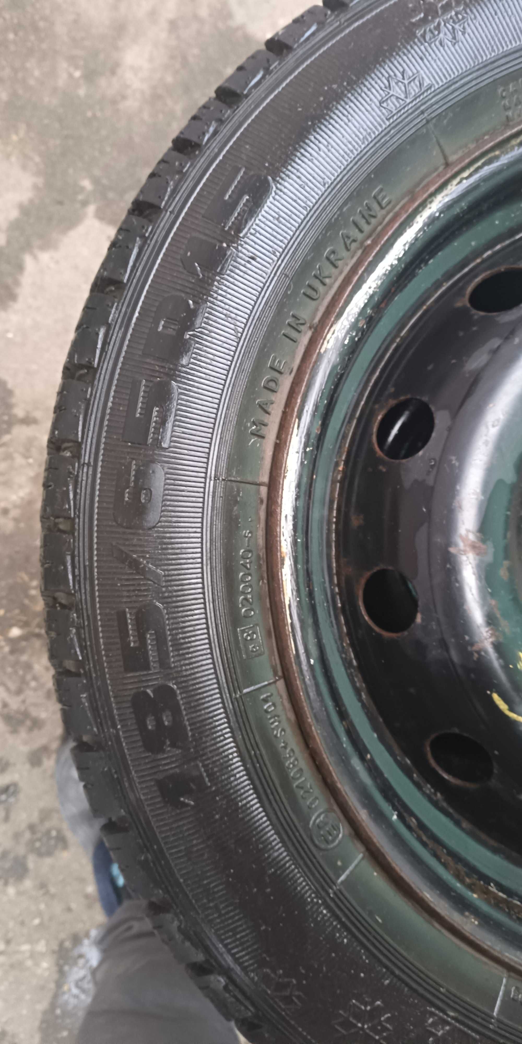 Vând 4 roți 185/65 R15