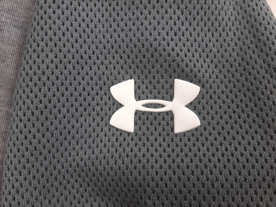 Under Armour Unstoppable Move - Оригинално мъжко горнище размер M