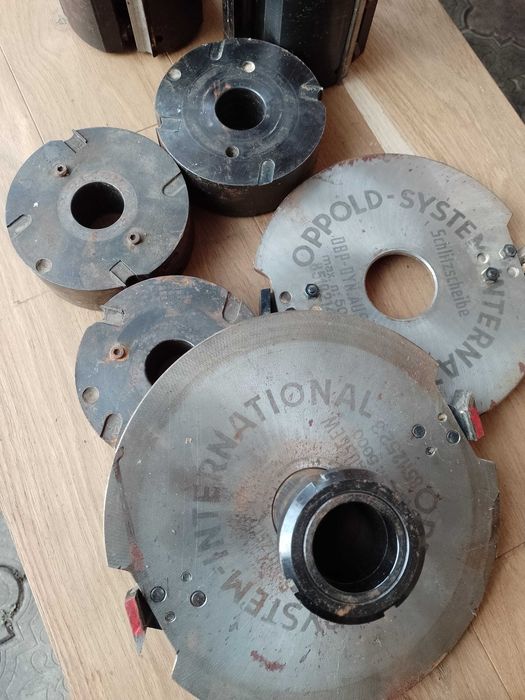 Freze de lemn și capuri de rindeluit