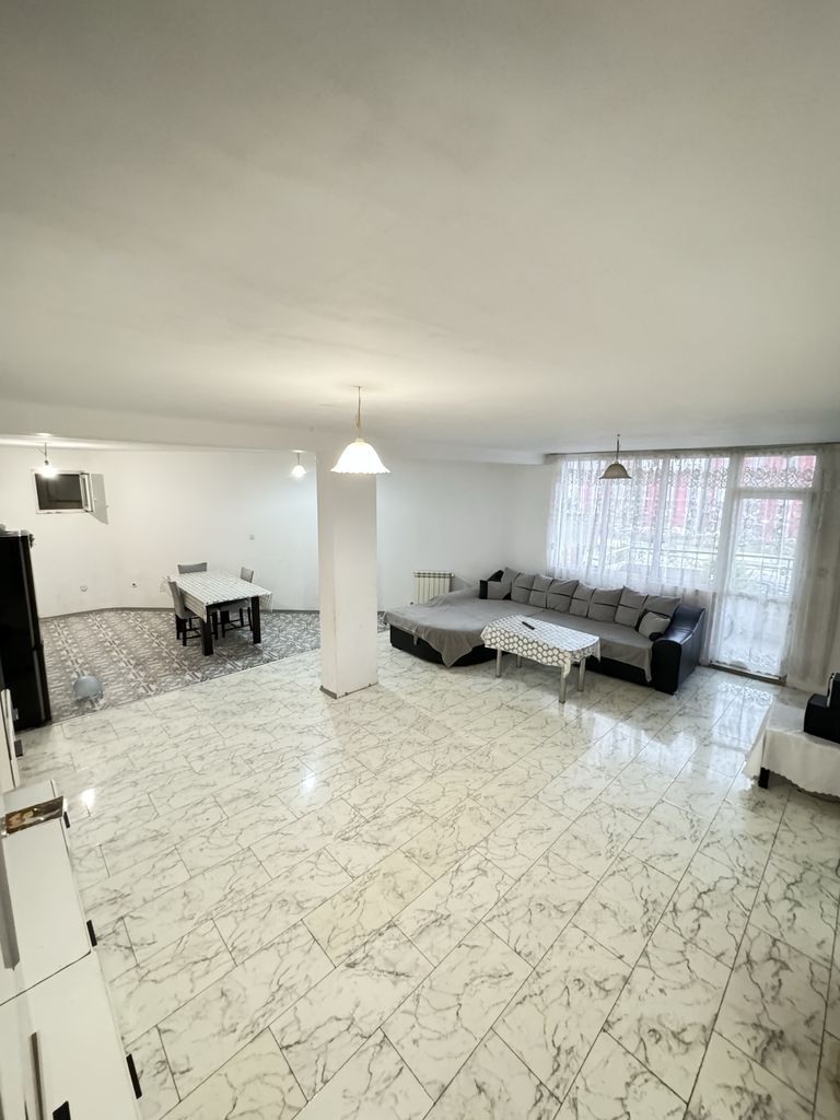 Продава се Тристаен апартамент в София, Дианабад - 143 кв.м за 2600 €/кв.м - Снимка #1