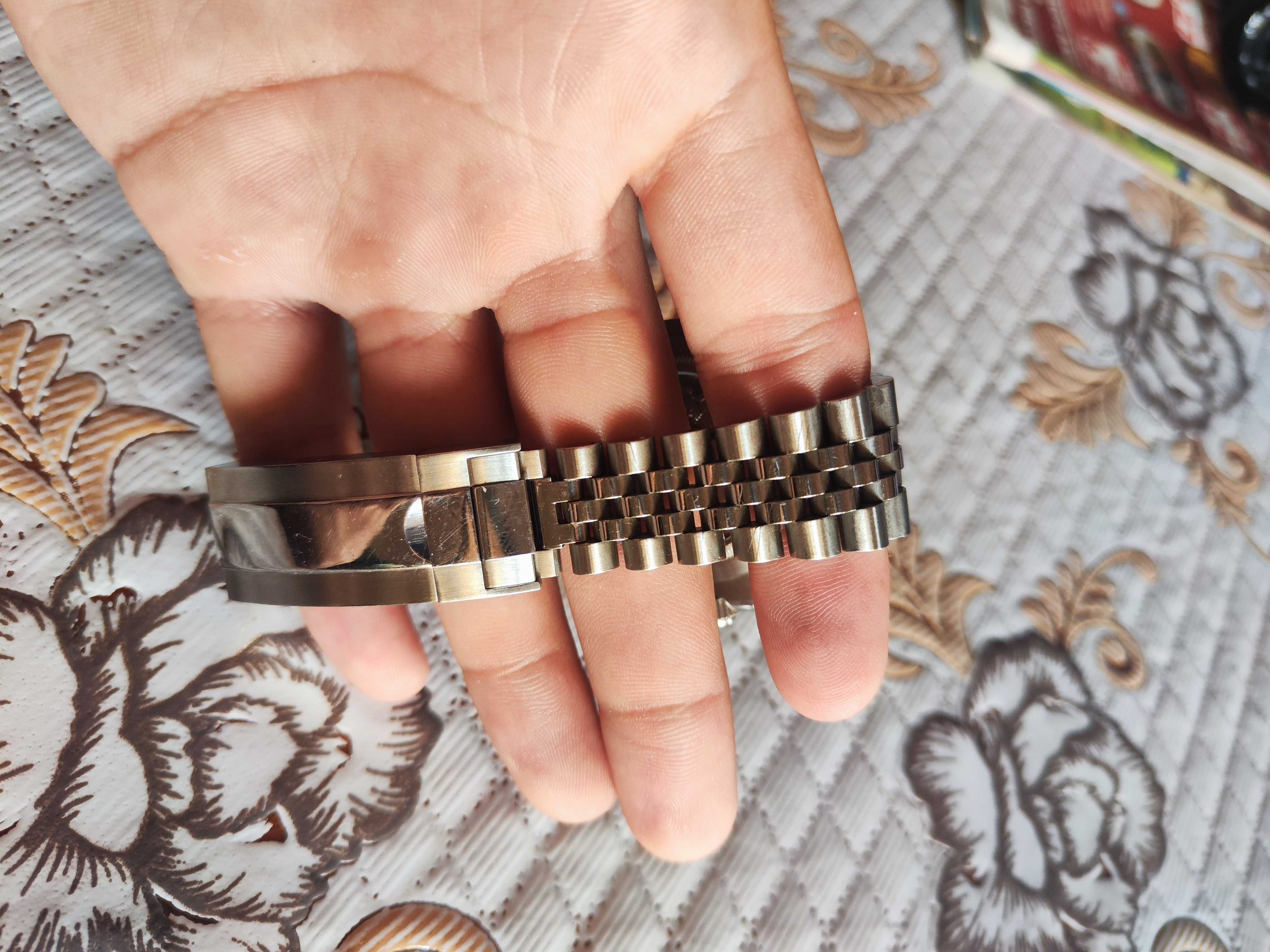 Механичен часовник Seiko (Rolex batman inspired)