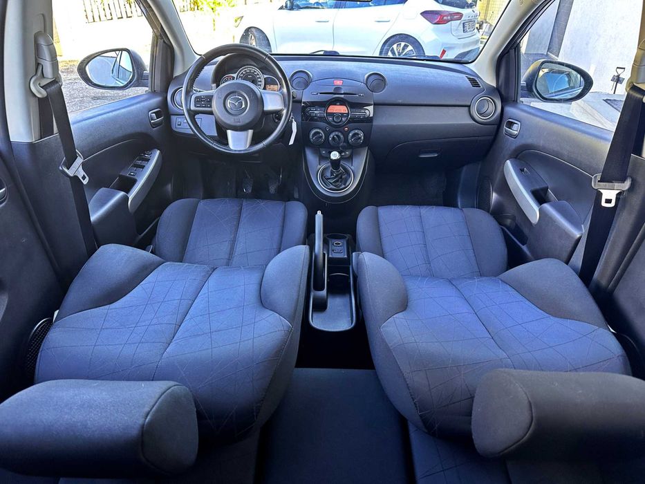 Mazda 2 1.6 Diesel | An 2011 EURO 5 | RATE | Garanție | Livrare