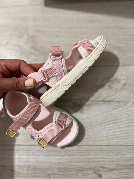 Săndăluțe mărime 23