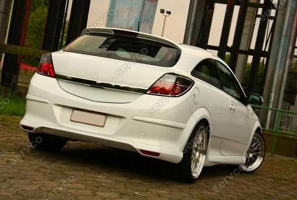 Prelungire spoiler bara spate Opel Astra H GTC Opc Line