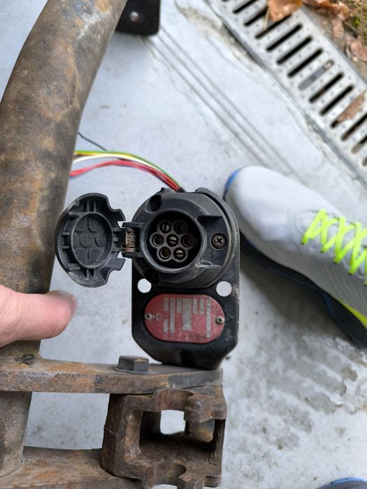 Thule/BrinkТеглич за Мицубиши Колт 6