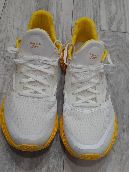 Продаю Кроссовки Новые Reebok