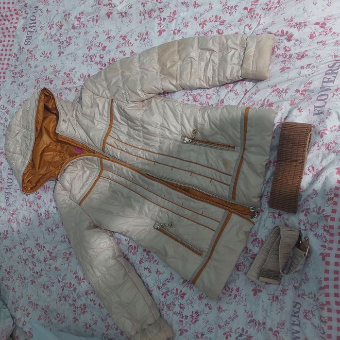 Ayollar uchun kuzgi kurtka