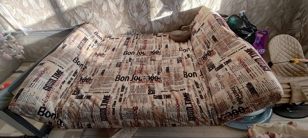 Продам диван в отличном состоянии