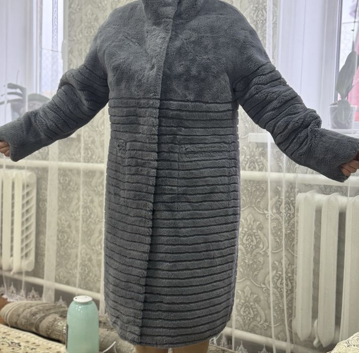 Продам шубу двустороннюю