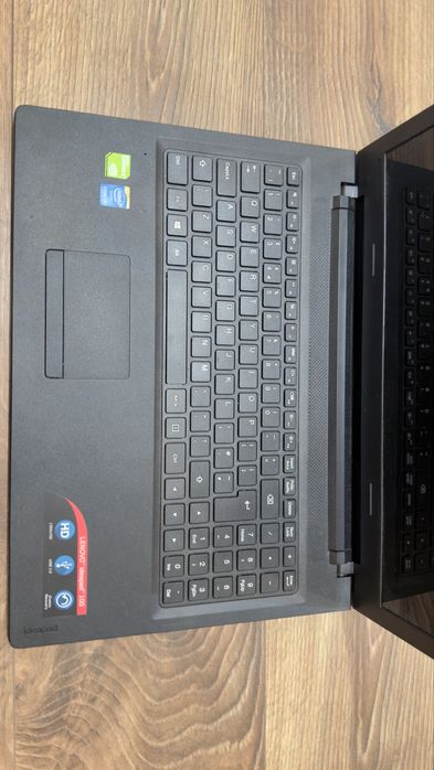 Laptop lenovo ideapad 100